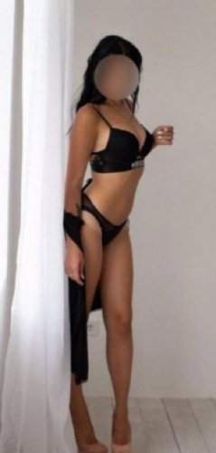 Индивидуалка Лина. Выезд. Все вопросы в ватсап